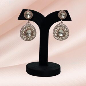 Mayra moissanite kundan dublet earrings - Image 1